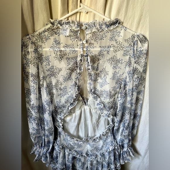 Selfie Leslie Long Sleeve, Deep V Neck, Open Back, Floral Mini Dress - Picture 3 of 4